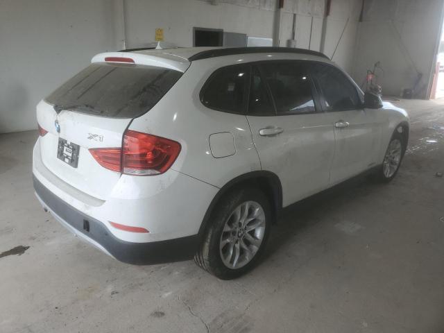 Crossovers BMW X1 2015 Biały