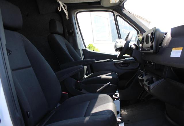  MERCEDES-BENZ SPRINTER 2023 Biały