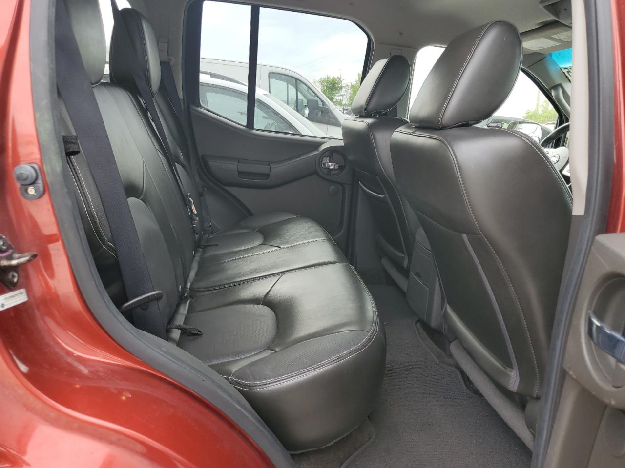 2013 Nissan Xterra X VIN: 5N1AN0NW6DN817383 Lot: 56523375