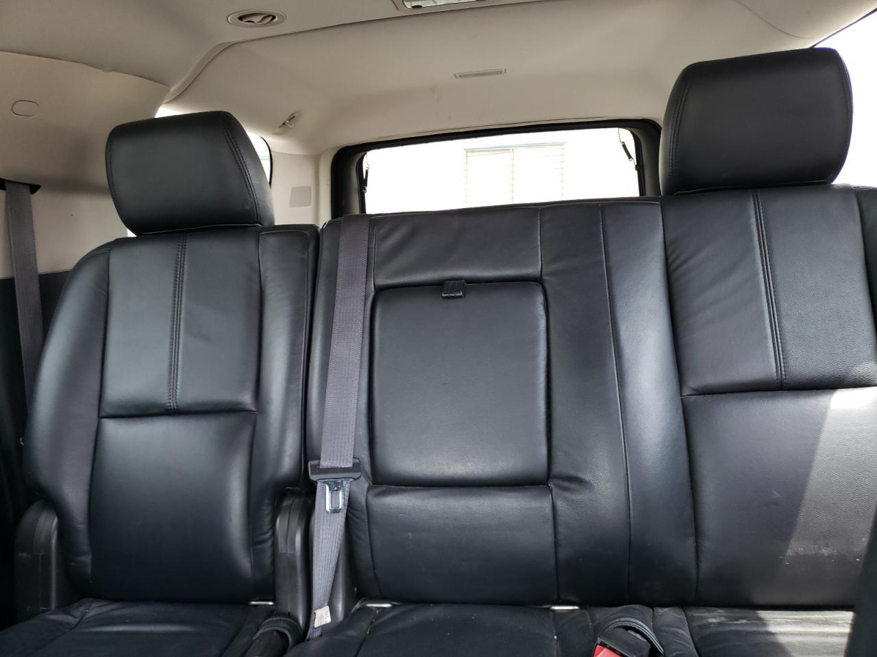 2011 Chevrolet Suburban C1500 Ls VIN: 1GNSCHE02BR181423 Lot: 57091475