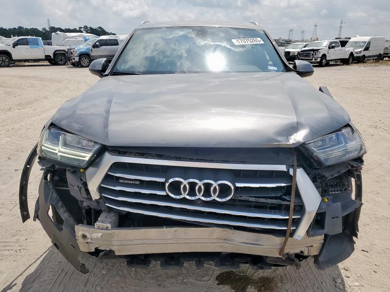  AUDI Q7 2018 Серый