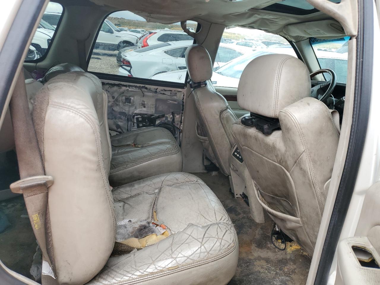 2003 Cadillac Escalade Luxury VIN: 1GYEK63N23R226884 Lot: 54985895