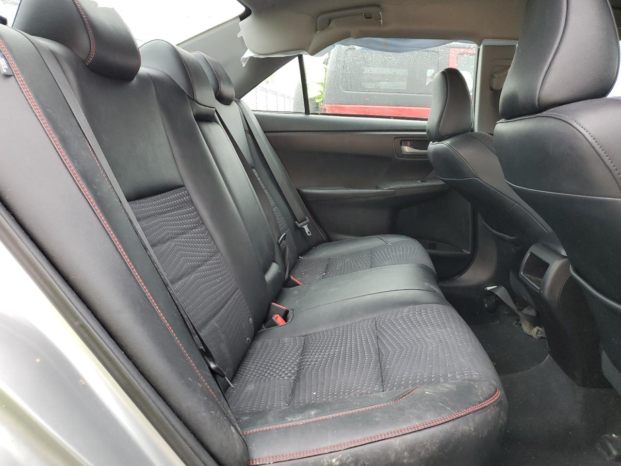 2015 Toyota Camry Le VIN: 4T1BF1FKXFU015835 Lot: 58372675
