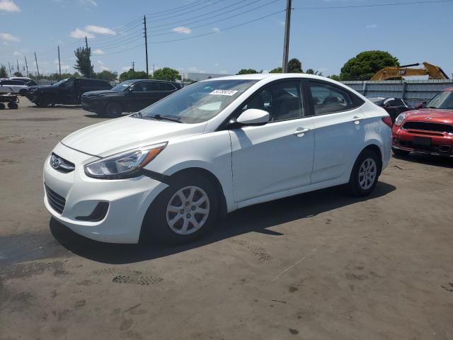Sedans HYUNDAI ACCENT 2016 Biały