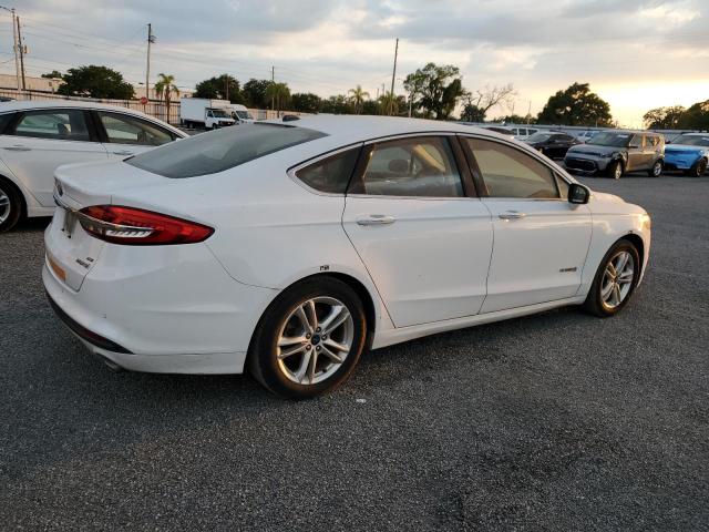 FORD FUSION 2018 Белый