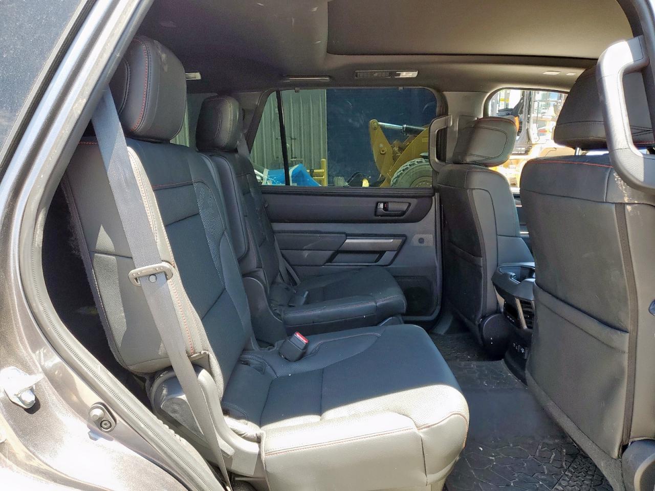 2024 Toyota Sequoia Sr5 VIN: 7SVAAABA7RX022097 Lot: 56526675