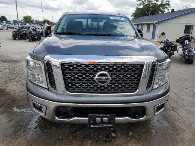  NISSAN TITAN 2017 Серый