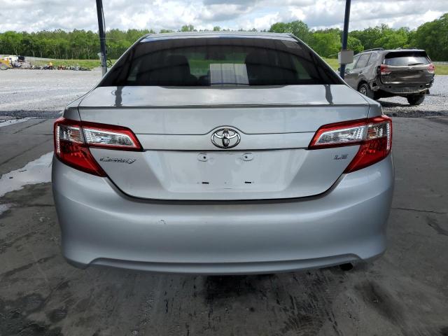 Седани TOYOTA CAMRY 2013 Сріблястий