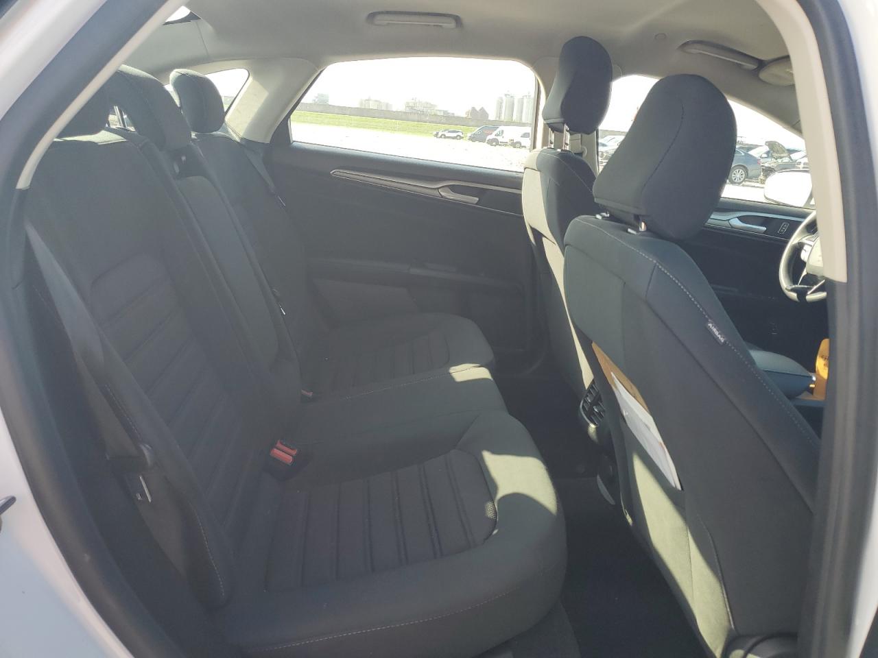 2020 Ford Fusion Se VIN: 3FA6P0LU9LR262369 Lot: 54032575