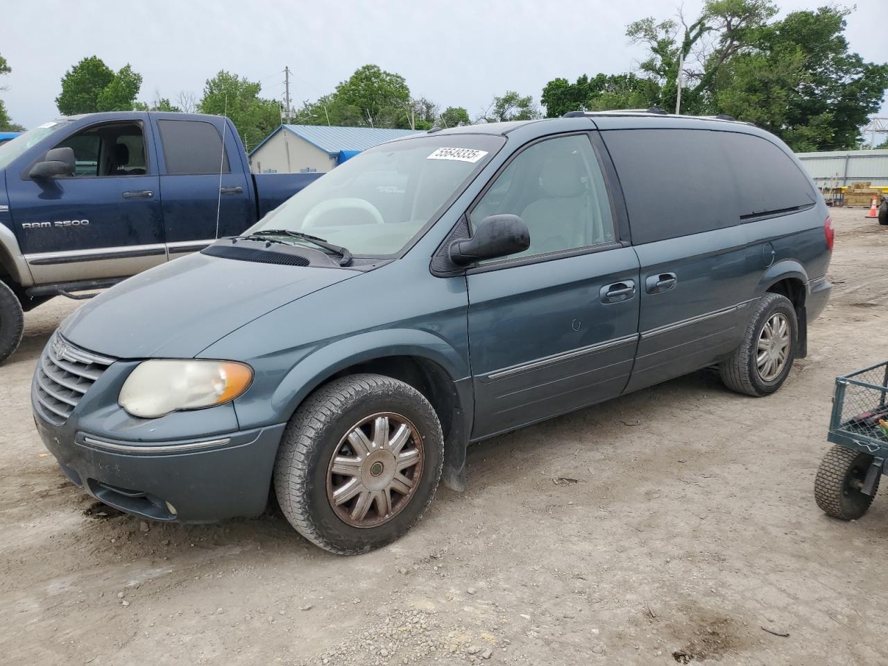 2006 Chrysler Town & Country Limited for Sale in Wichita, KS - Hail