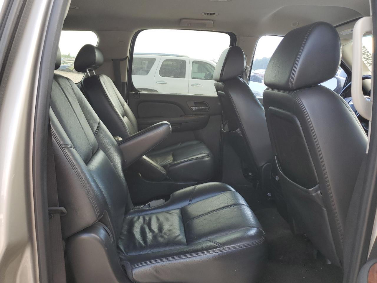 2008 Chevrolet Suburban C1500 Ls VIN: 3GNFC16048G136659 Lot: 56365625