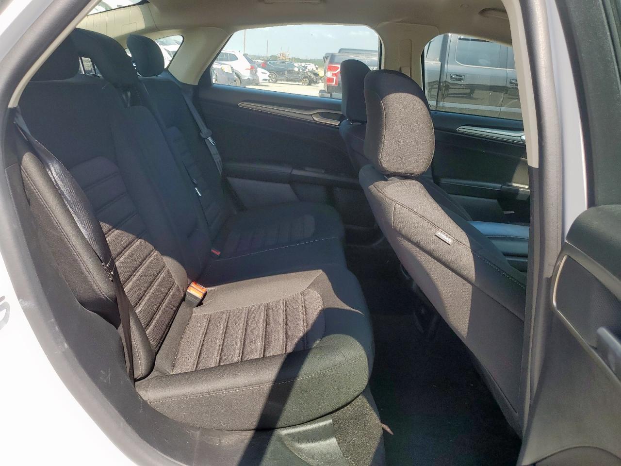 2020 Ford Fusion Se VIN: 3FA6P0LU5LR264975 Lot: 57235955