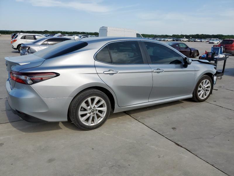  TOYOTA CAMRY 2022 Srebrny