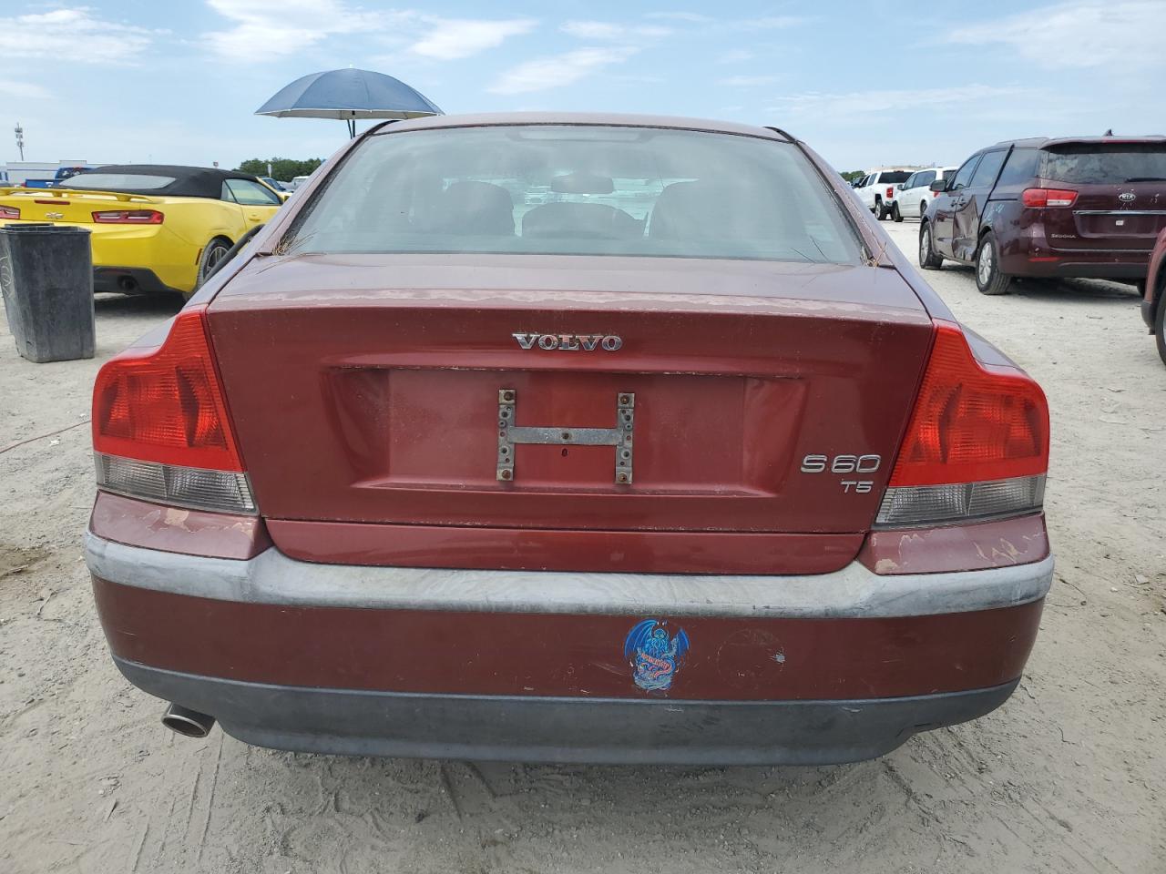 2001 Volvo S60 T5 VIN: YV1RS53D812044177 Lot: 56113165