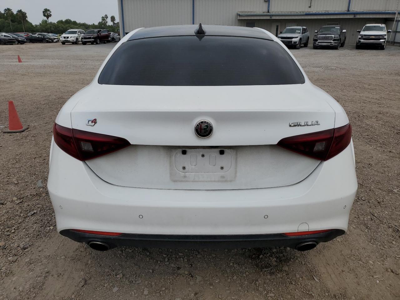 2017 Alfa Romeo Giulia Q4 VIN: ZARFAEDN7H7559323 Lot: 56077015