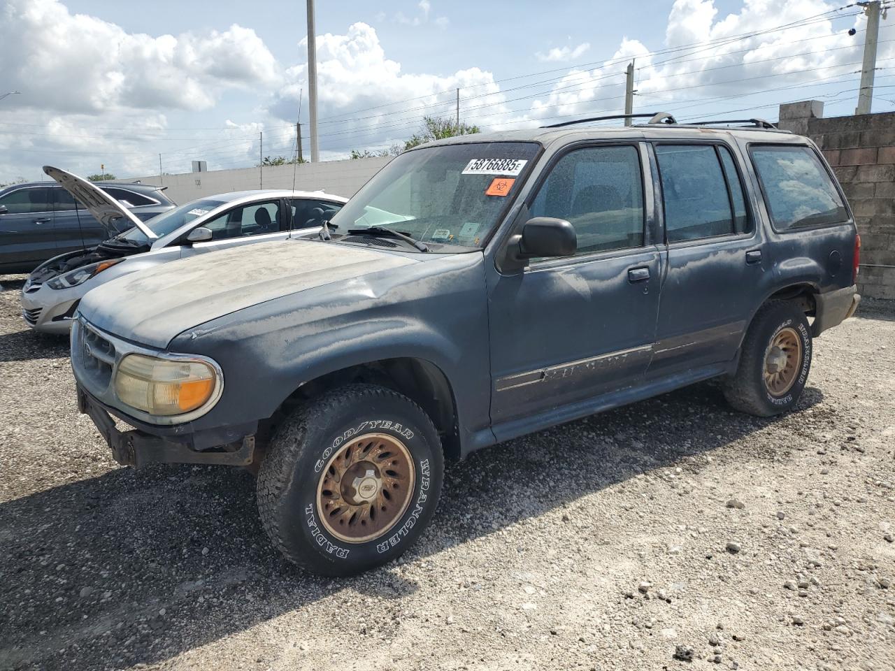 2000 Ford Explorer Xls