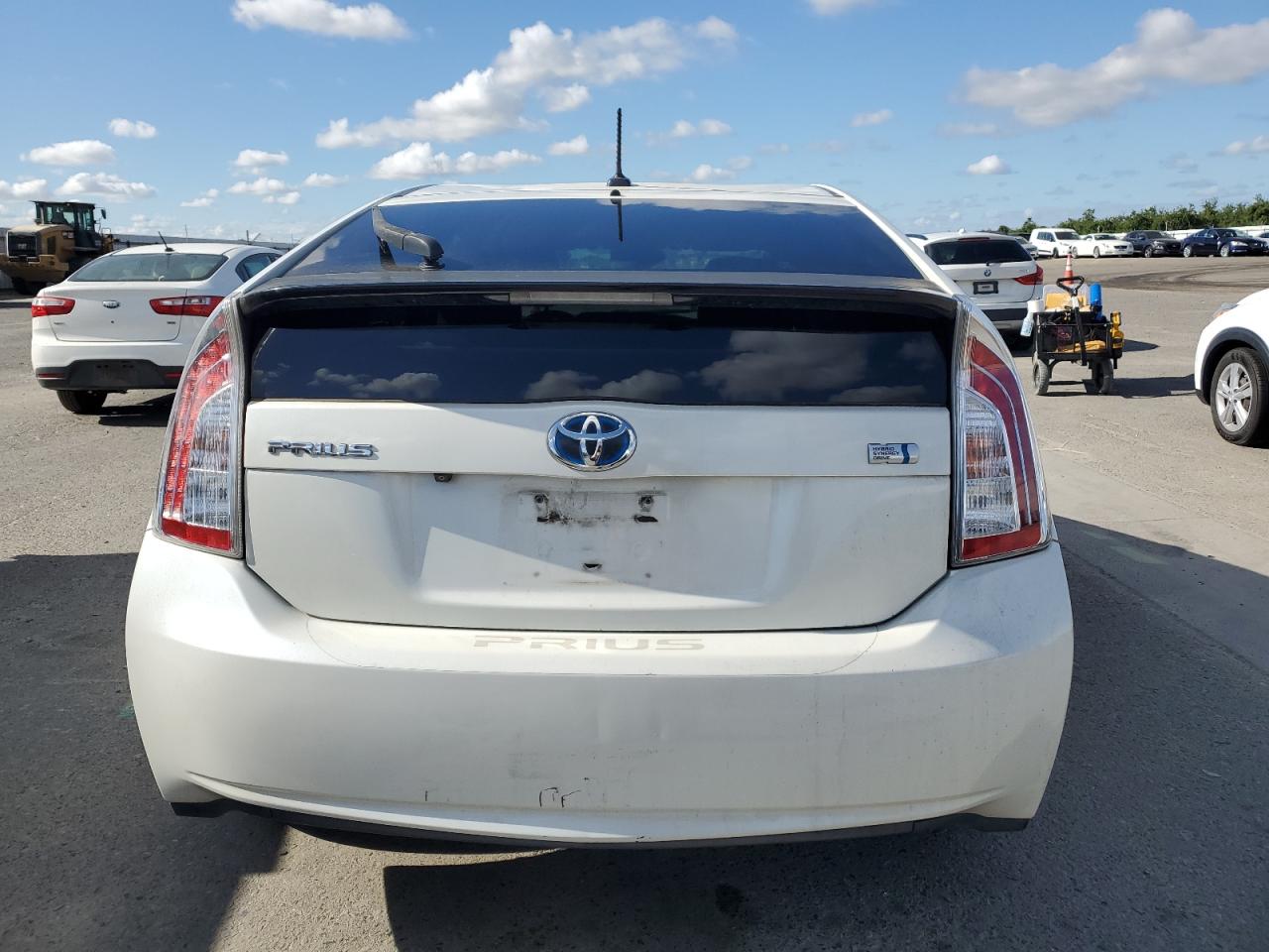 2014 Toyota Prius VIN: JTDKN3DU9E1802573 Lot: 56900045
