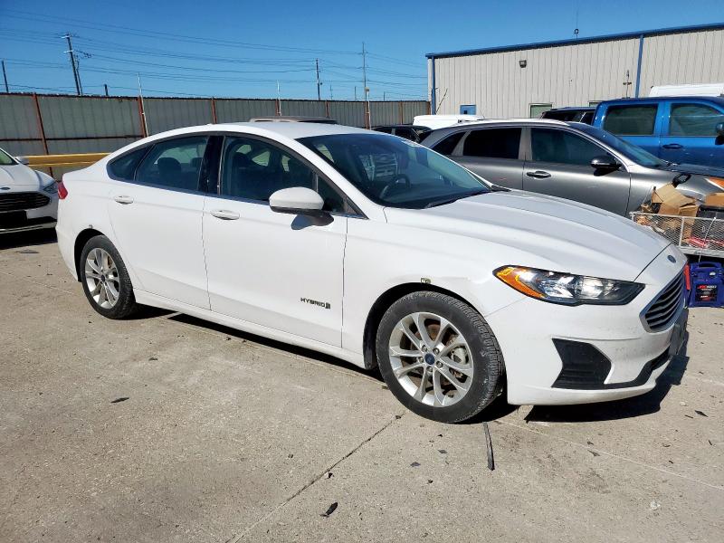  FORD FUSION 2019 Білий