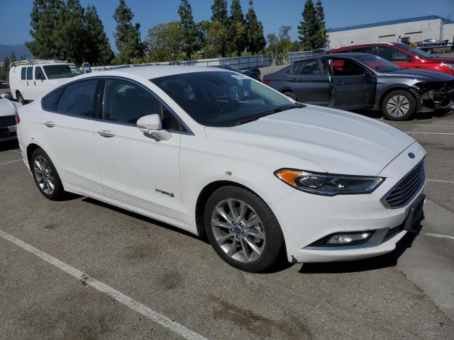 Седаны FORD FUSION 2017 Белый