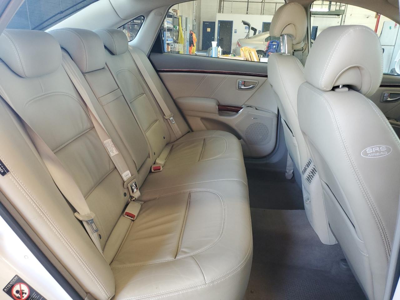 2008 Hyundai Azera Se VIN: KMHFC46F88A290705 Lot: 56882515