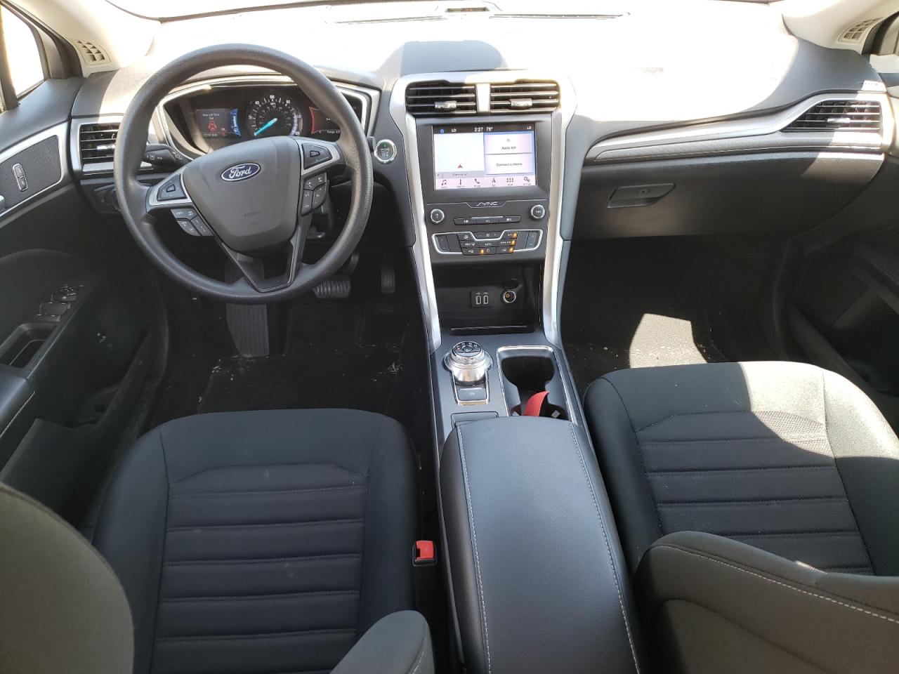 2019 Ford Fusion Se VIN: 3FA6P0LU1KR262073 Lot: 54039575