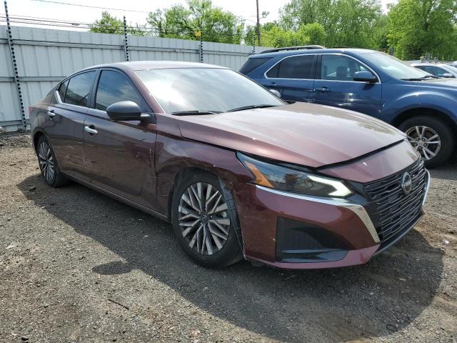  NISSAN ALTIMA 2024 Burgundy