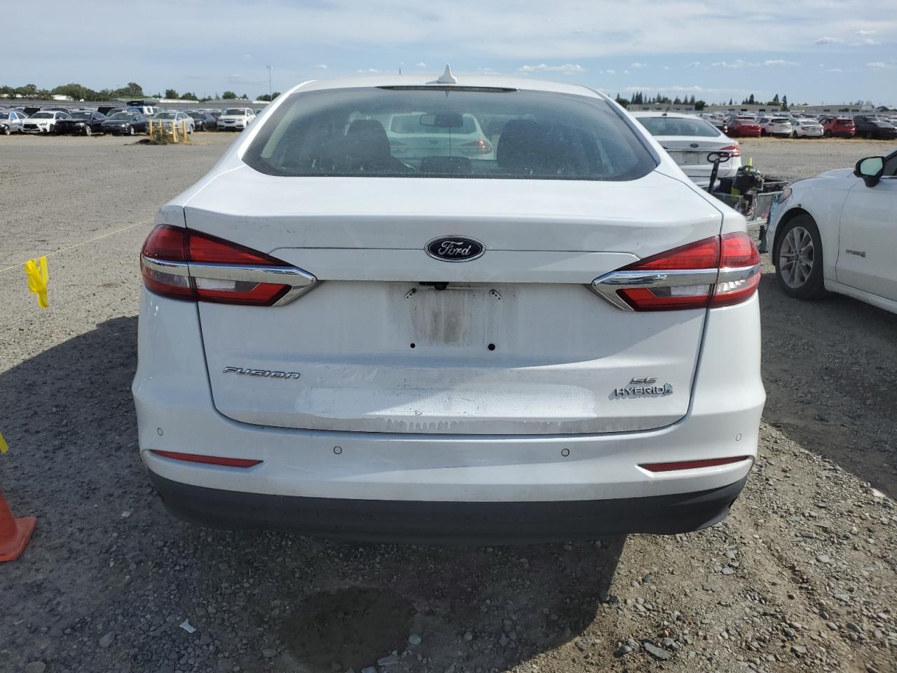 2019 Ford Fusion Se VIN: 3FA6P0LU0KR124864 Lot: 54037385