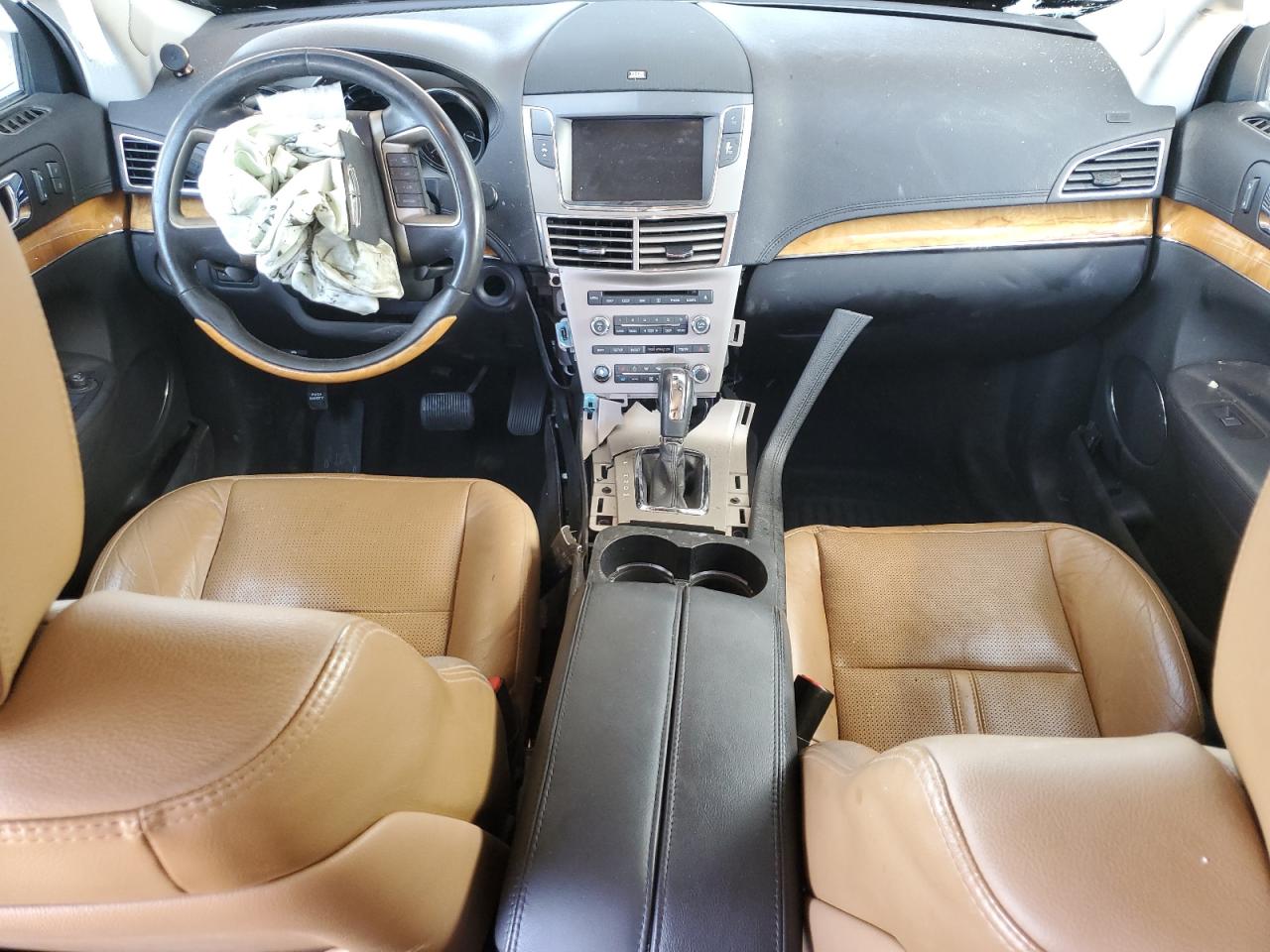 2011 Lincoln Mkt VIN: 2LMHJ5AT2BBJ55012 Lot: 57465455