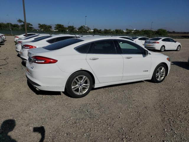 FORD FUSION 2018 Білий