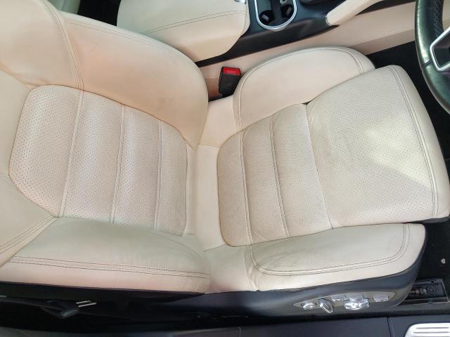 2016 PORSCHE CAYENNE V8