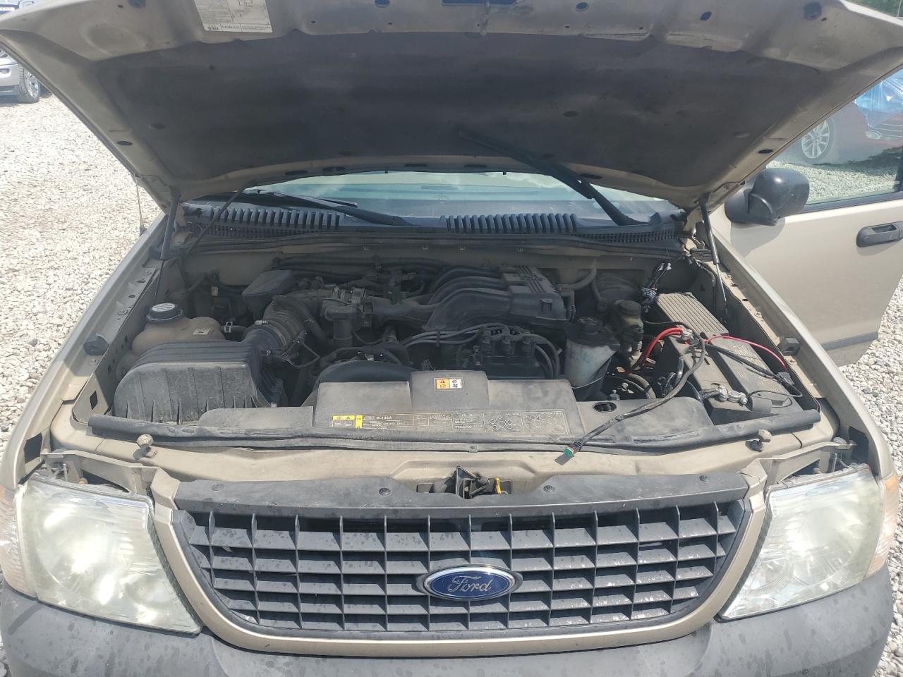 2004 Ford Explorer Xls VIN: 1FMZU72K94UA68195 Lot: 56412745