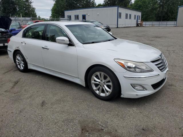 Sedans HYUNDAI GENESIS 2013 Biały