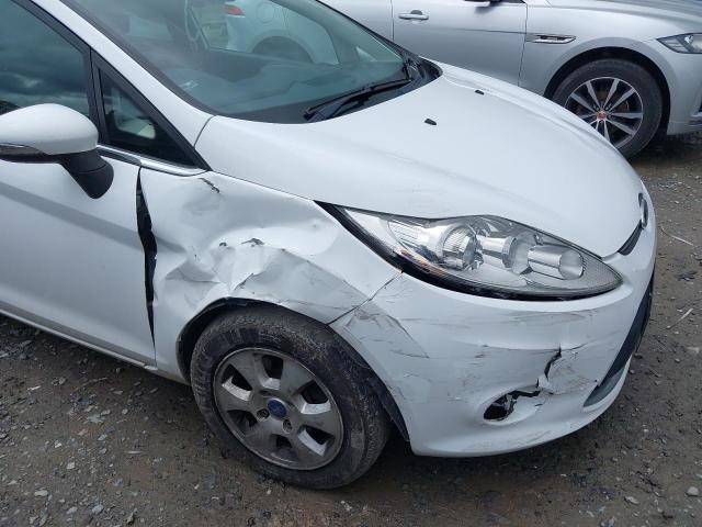 2011 FORD FIESTA TIT