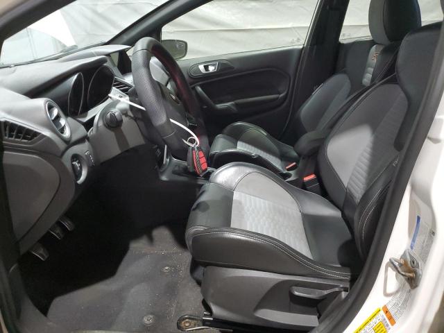 Hatchbacks FORD FIESTA 2016 White