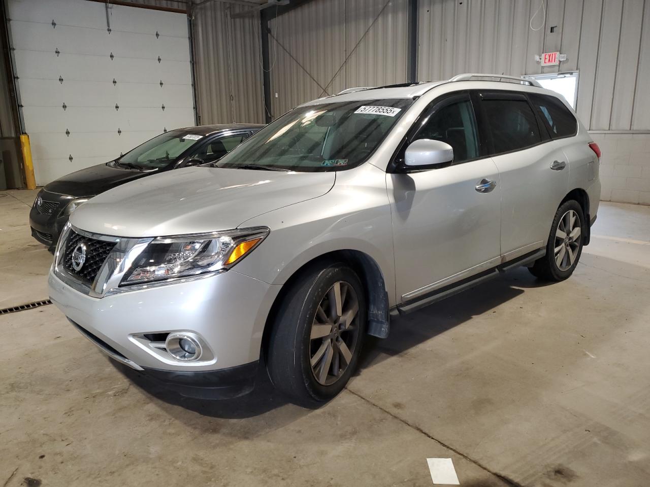 2016 Nissan Pathfinder S продається в West Mifflin, PA - Top/Roof