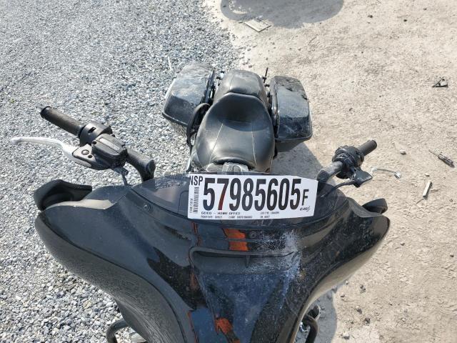  HARLEY-DAVIDSON FL 2021 Чорний