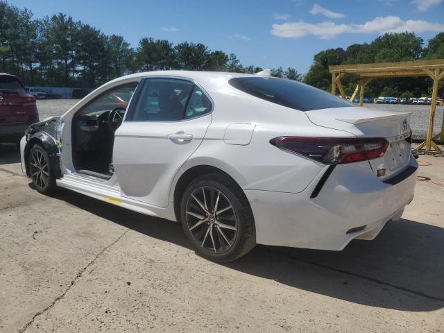  TOYOTA CAMRY 2021 Белый