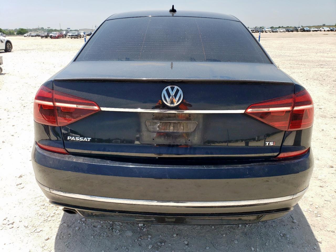 2017 Volkswagen Passat R-Line VIN: 1VWDT7A30HC059518 Lot: 57123695