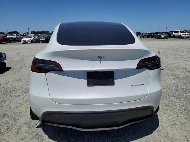  TESLA MODEL Y 2024 Biały