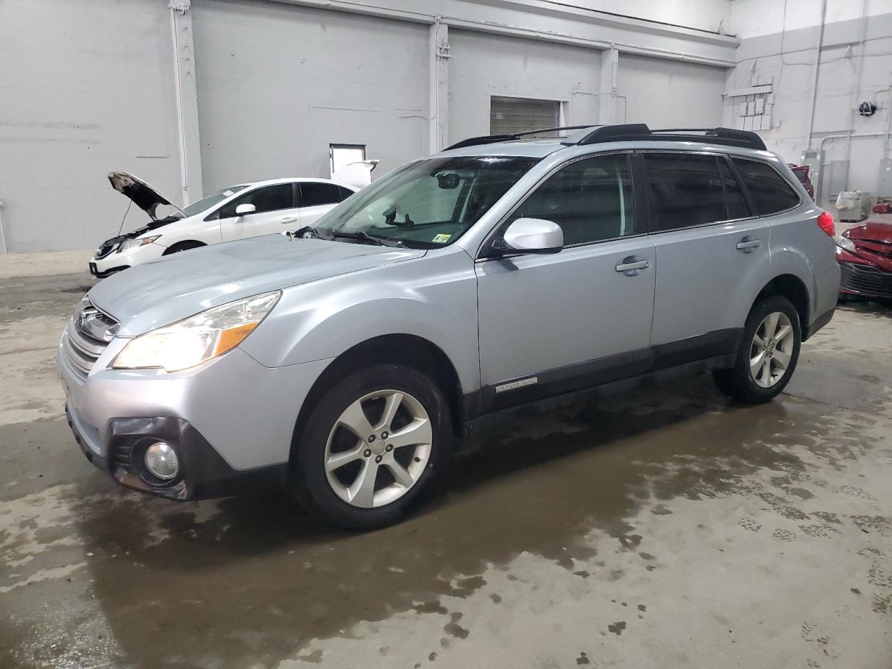 Fredericksburg, VA에서 판매 중인 2013 Subaru Outback 2.5I Premium - Water/Flood