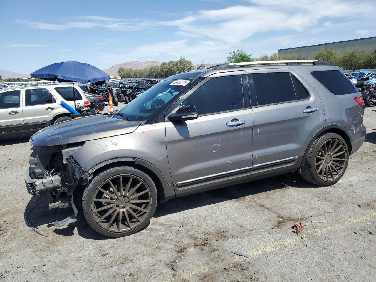 2014 Ford Explorer Xlt for Sale in Las Vegas, NV - Front End