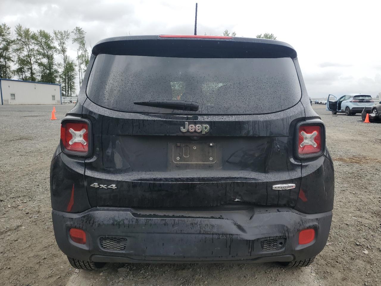2015 Jeep Renegade Latitude VIN: ZACCJBBTXFPB97727 Lot: 56981825