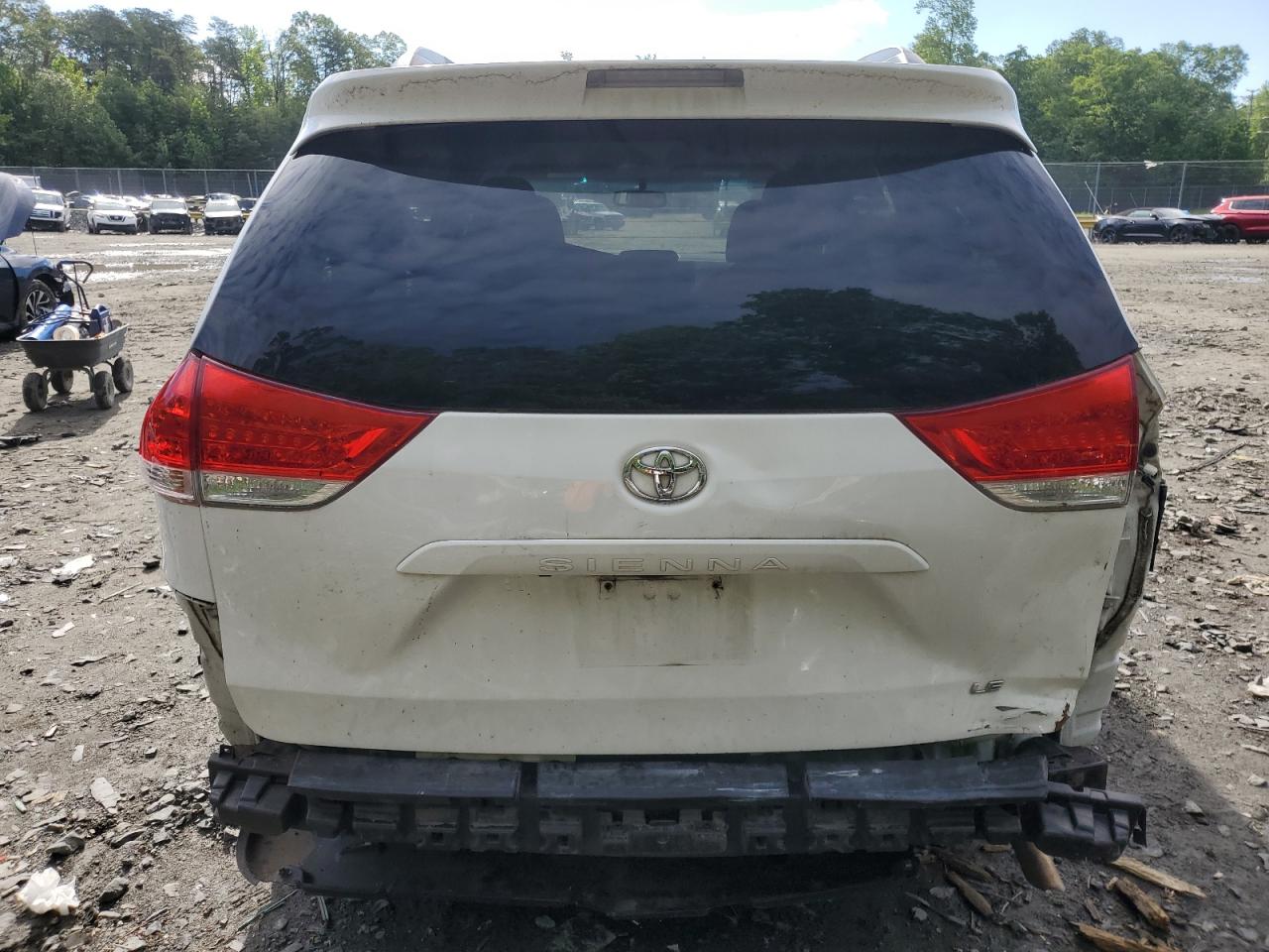 2014 Toyota Sienna Le VIN: 5TDKK3DC0ES460126 Lot: 57650355