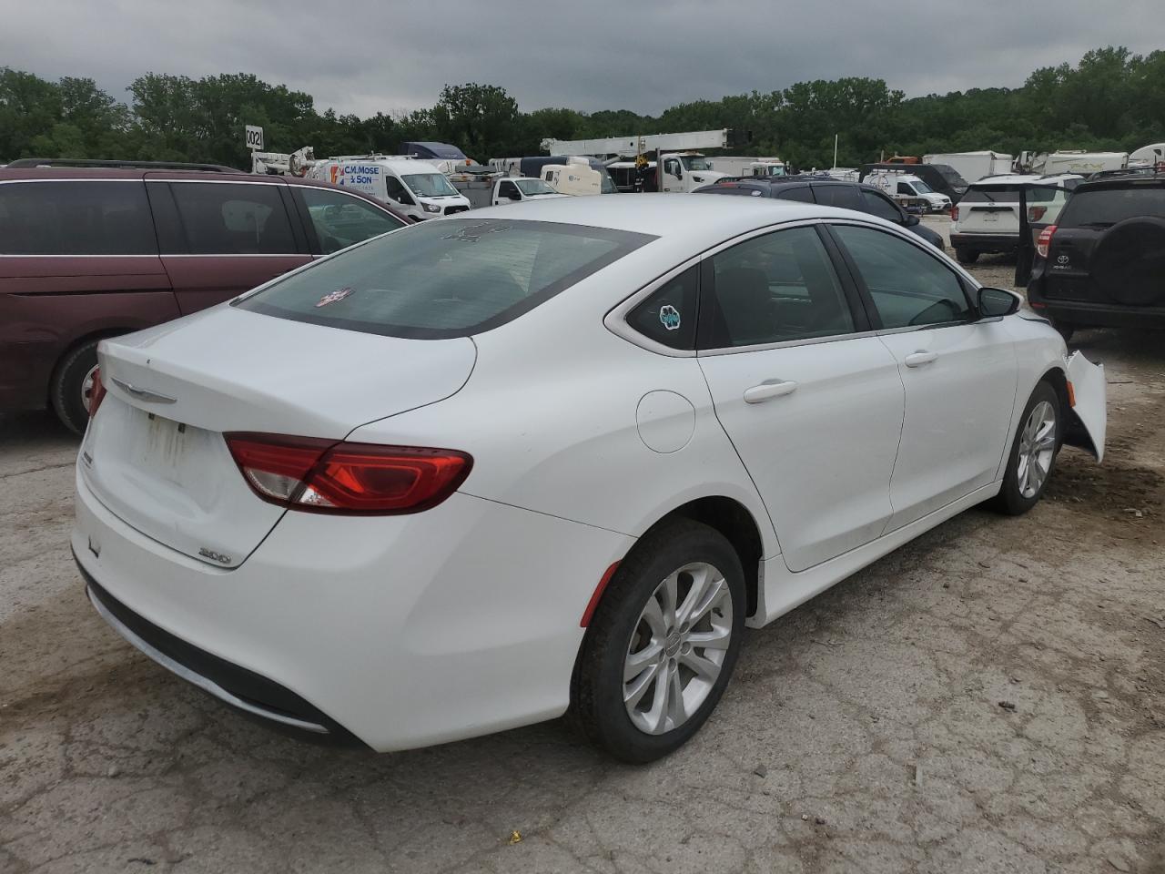 2015 Chrysler 200 Limited VIN: 1C3CCCAB5FN738026 Lot: 57094605