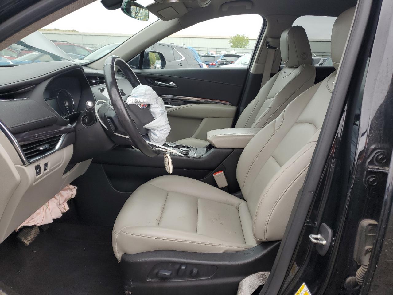2019 Cadillac Xt4 Luxury VIN: 1GYAZAR43KF115563 Lot: 55072215