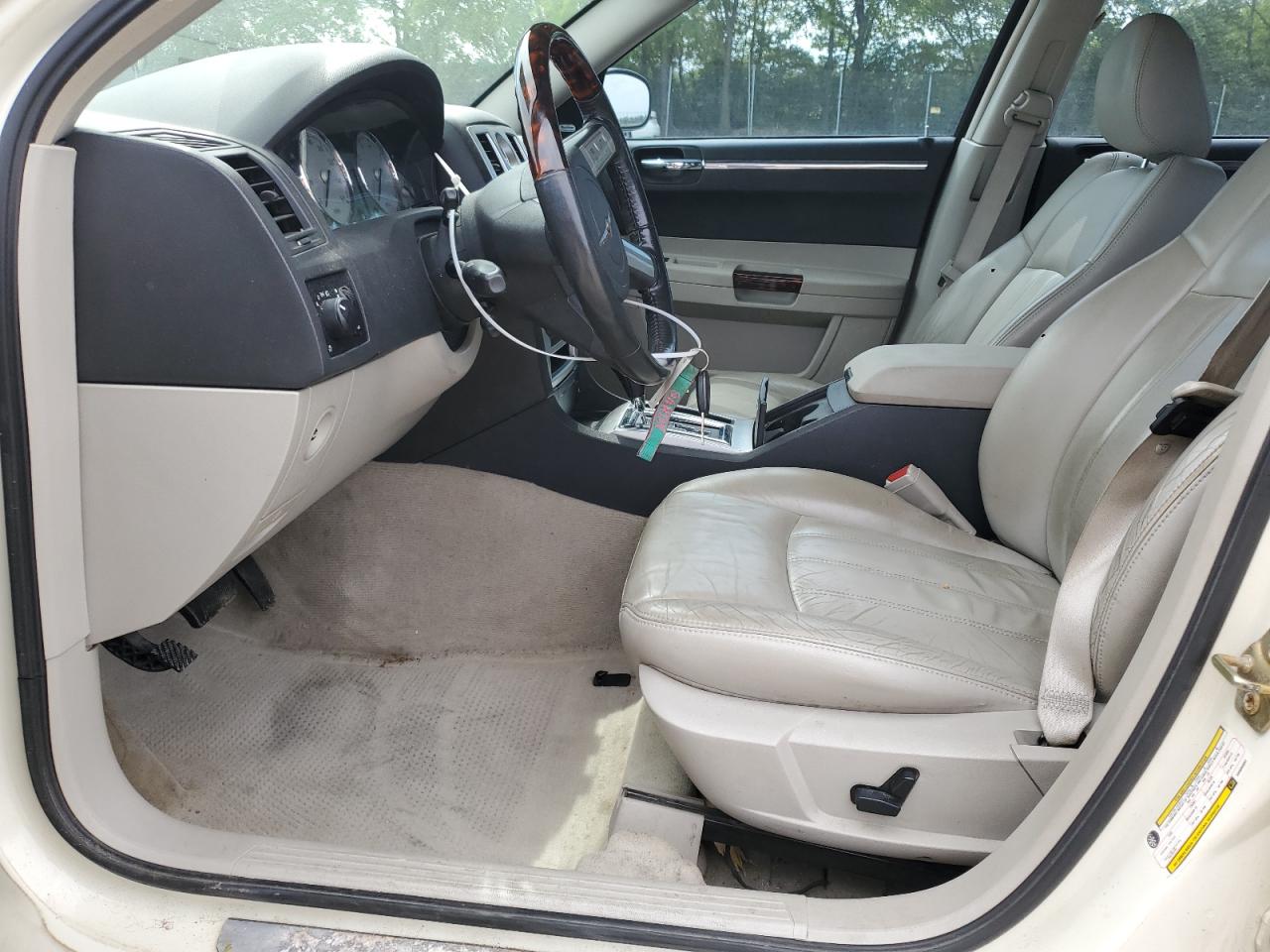 2005 Chrysler 300C VIN: 2C3JA63H85H656833 Lot: 55623565