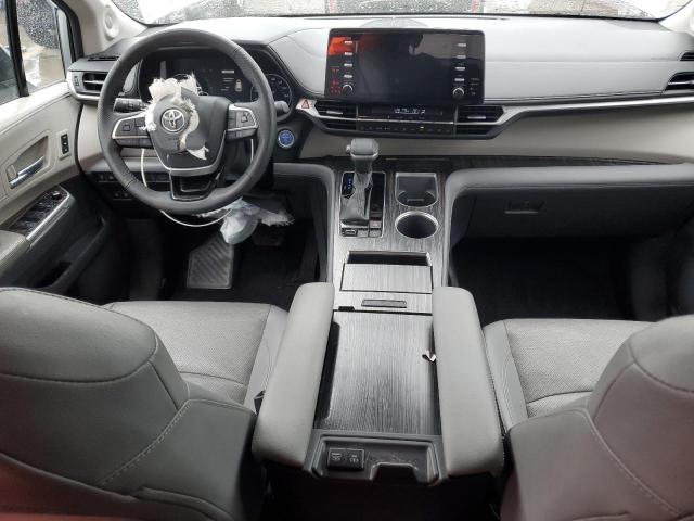  TOYOTA SIENNA 2022 Сріблястий