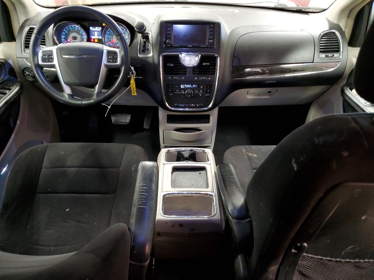 2011 Chrysler Town & Country Touring VIN: 2A4RR5DG8BR655429 Lot: 56200025