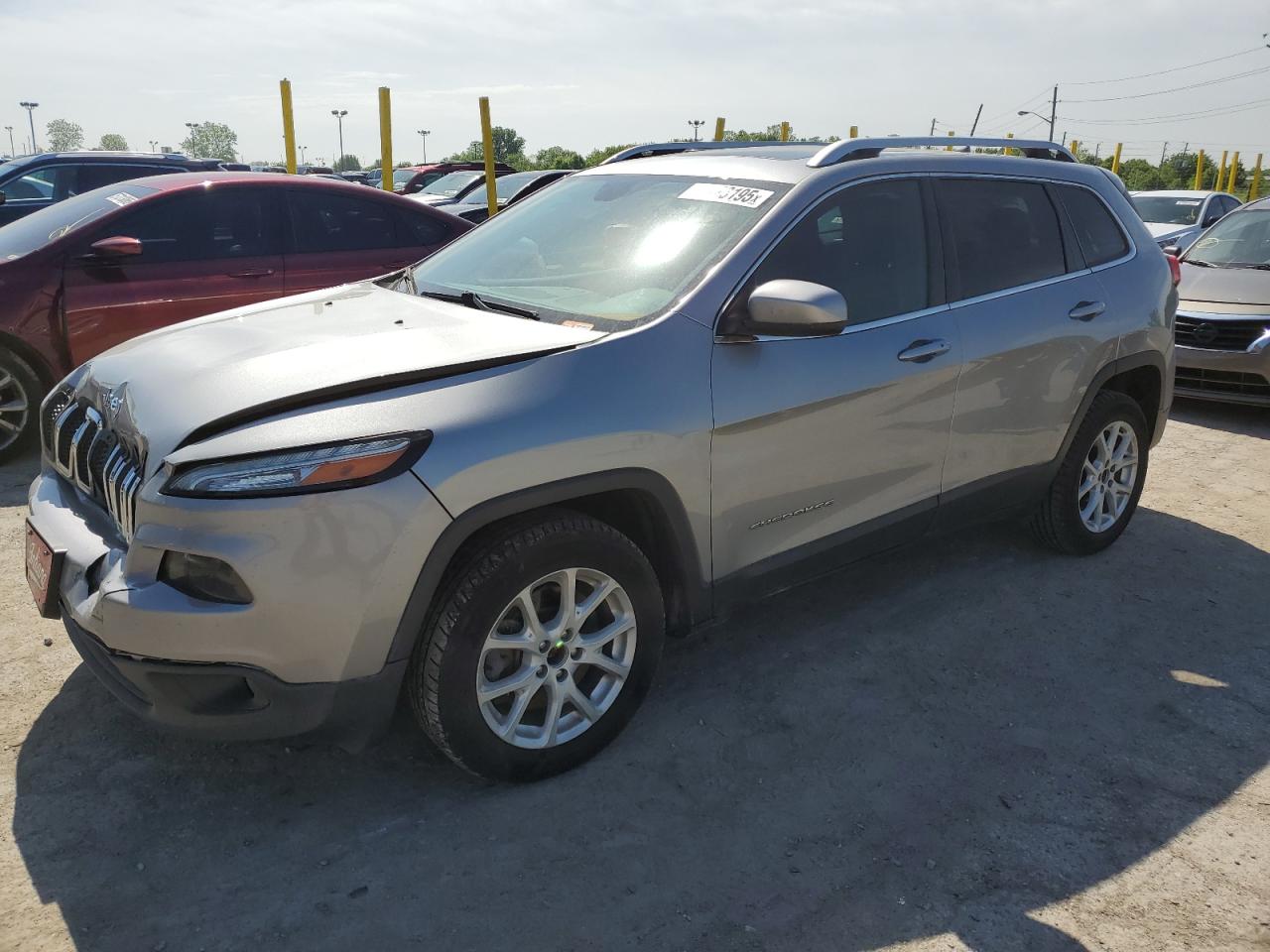 Indianapolis, IN에서 판매 중인 2016 Jeep Cherokee Latitude - Front End