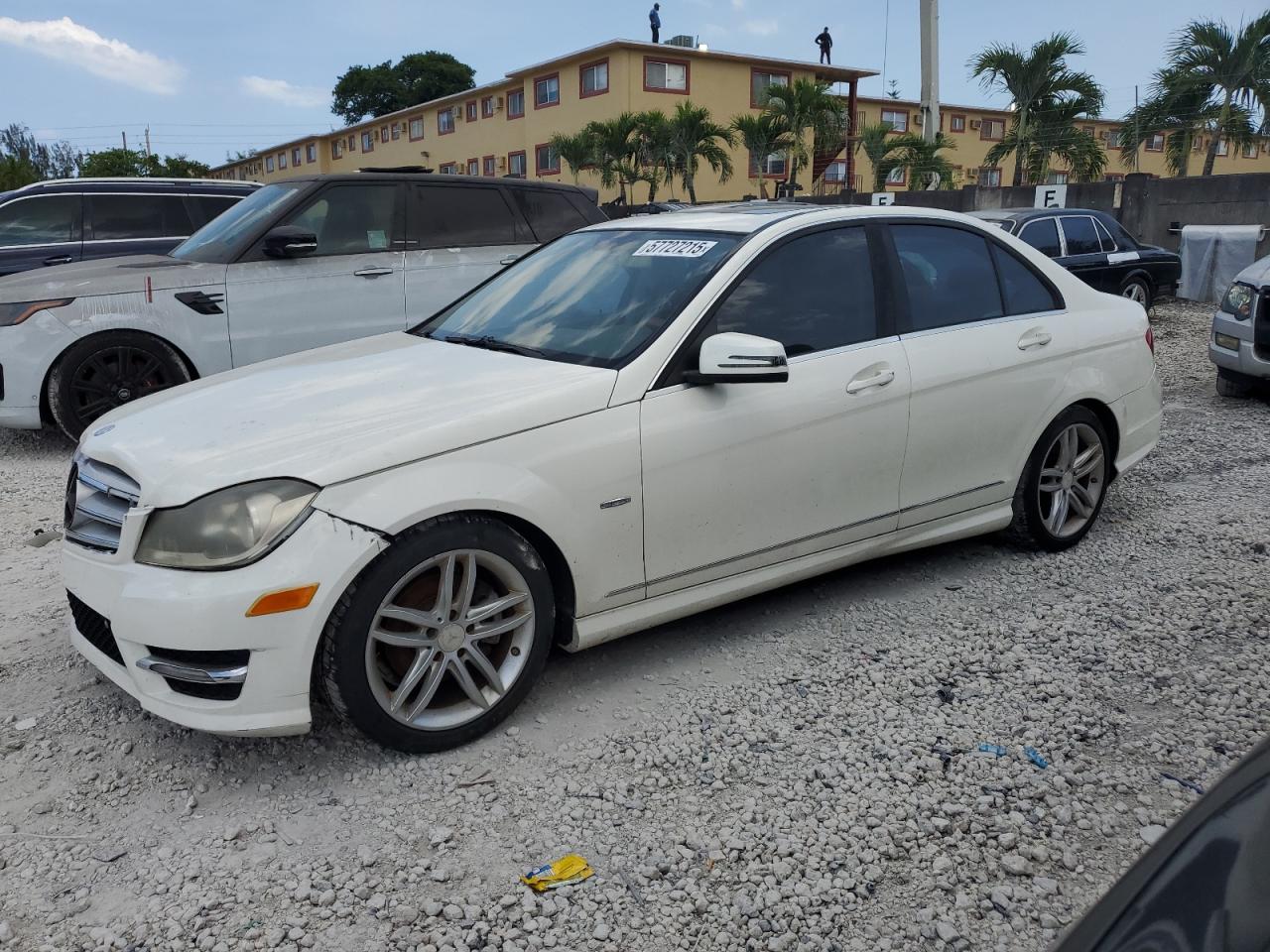 2012 Mercedes-Benz C 250 na sprzedaż w Opa Locka, FL - Front End